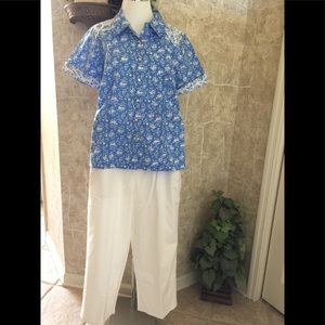Capri Set, D & Co, Size Medium, New with Tags!